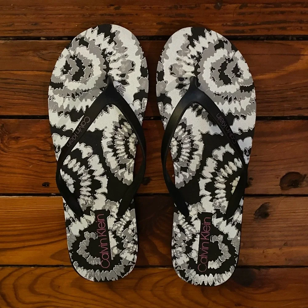 Calvin Klein Sham Tie Dyed Flip Flops Black Size 10 NWT
